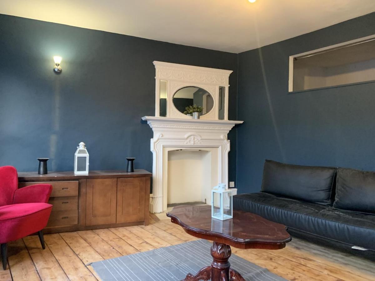 Chelsea Apartment *